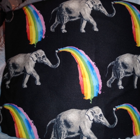Pride Elephants black leggings TC2 size 22-26 - Picture 3 of 3